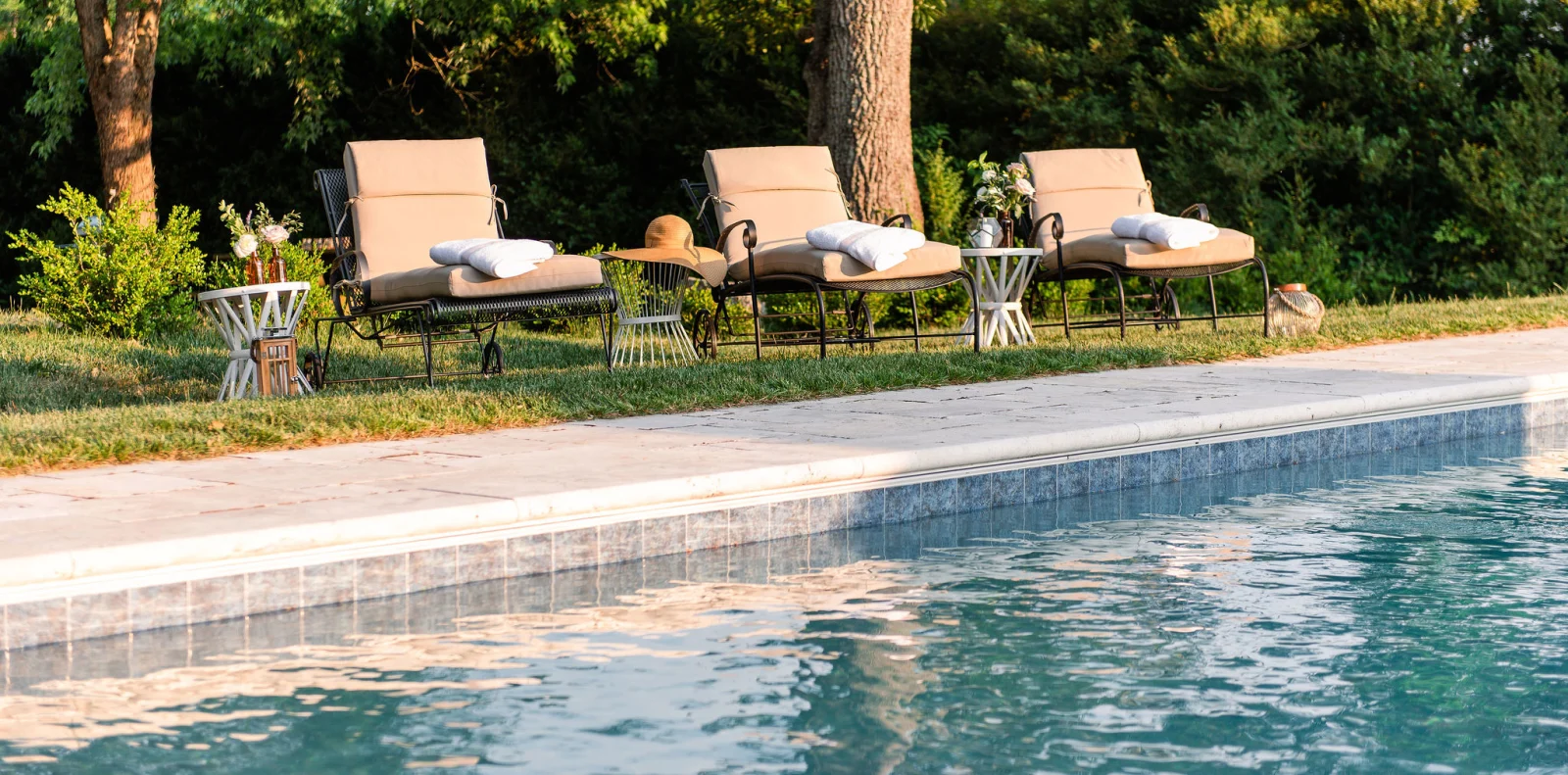 Pool with hot tub and bluestone patio
