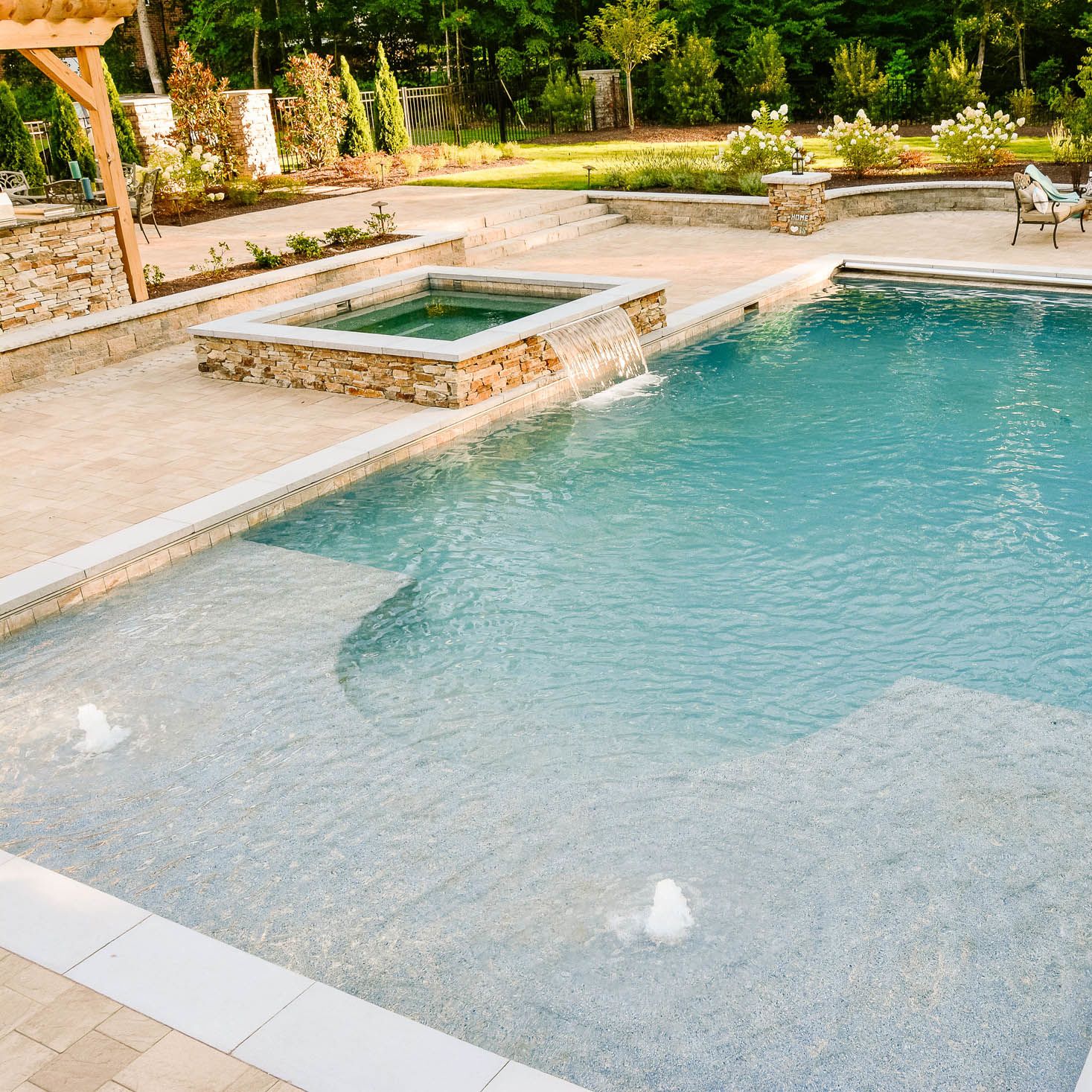 Tanning Shelf and Bubbling Features