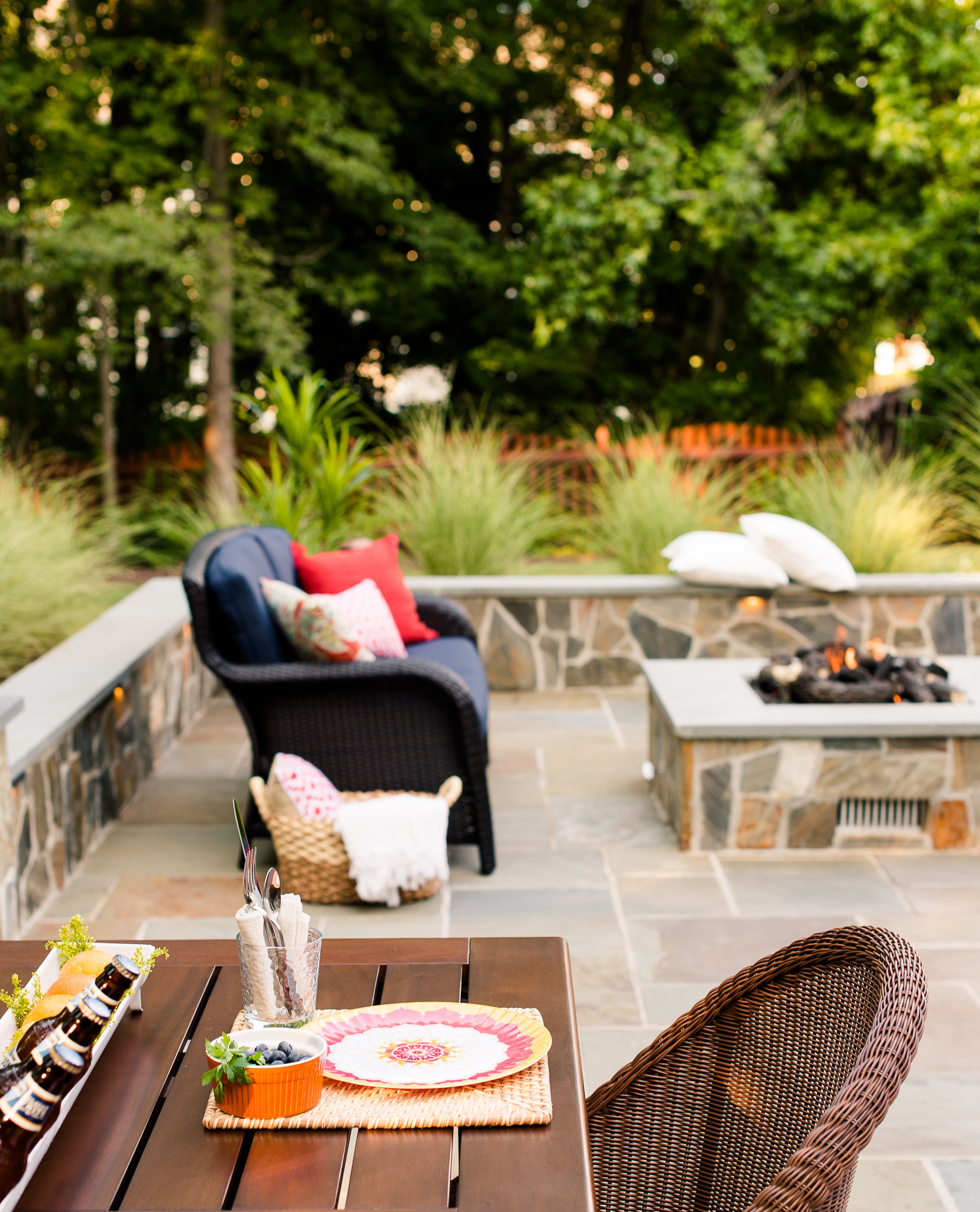 <div>Features in this project:</div>